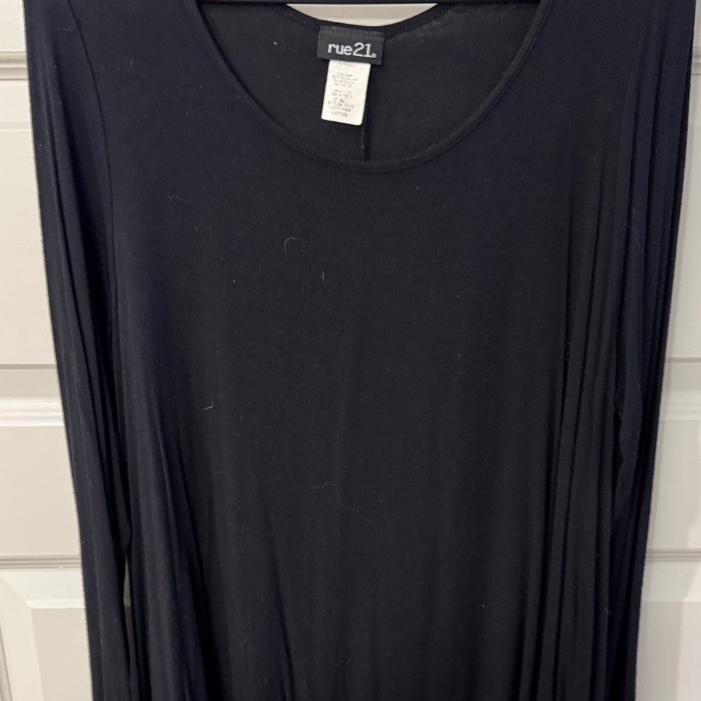 Rue21 Classic Black Long Sleeve Tee
